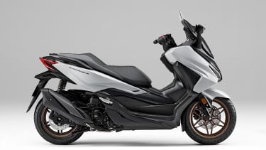Honda Forza 250 edisi 2025