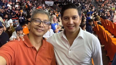 Teguh Anantawikrama Wakil Sekretaris Jenderal Akuatik Indonesia (kiri)
