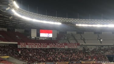 Spanduk La Grande Indonesia saat Timnas Indonesia U-23 vs Malaysia
