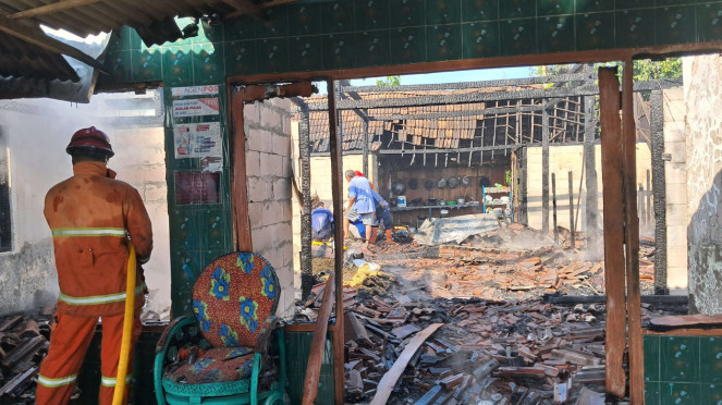 Rumah Suratmi di Sragen Hangus Terbakar