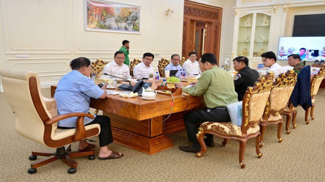 Mantan Perdana Menteri Kamboja Hun Sen klarifikasi dituduh melarikan diri