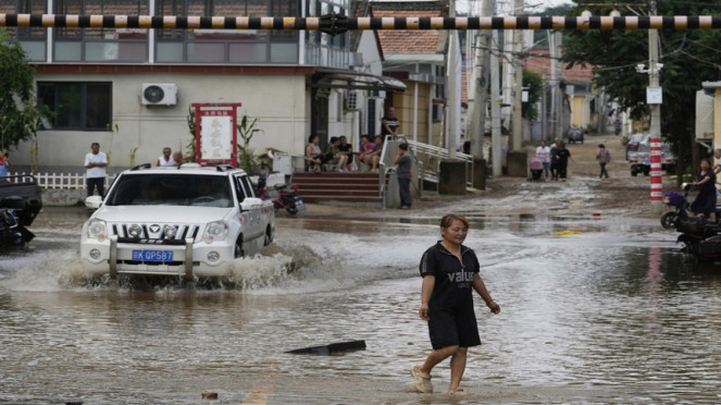 Banjir terjang Kota Beijing, China