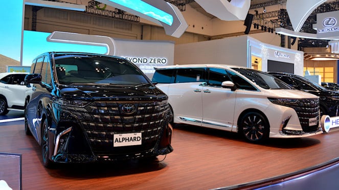 Toyota Alphard di GIIAS 2025