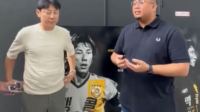 Shin Tae-yong dan Andre Rosiade, Plt Direktur Teknik PSSI Indra Sjafri, Shin Tae-yong dan Andre Rosiade, Pemain Timnas Indonesia U-23 Robi Darwis, SHin Tae-yong, Persib Bandung latihan