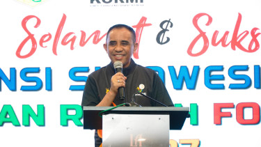 Gubernur Dr.Anwar Hafid saat penutupan Fornas