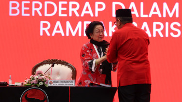 Ketua Umum PDIP, Megawati Soekarnoputri dan Hasto Kristiyanto