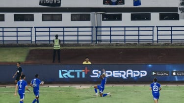Pemain Persib Bandung, Wiliam Marcilio rayakan gol, Pemain Tottenham Hotspur Son Heung-min bersama manajer Thomas Frank, Ganda putra Indonesia, Sabar Karyaman Gutama/Moh Reza Pahlevi Isfahani, Shin Tae-yong dan Andre Rosiade, Persib Bandung vs Western Sydney Wanderers