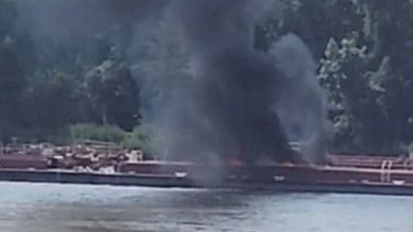 Helikopter jatuh menimpa kapal di Mississipi AS
