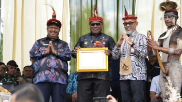 Upacara pembukaan Festival Budaya Lembah Baliem 2025