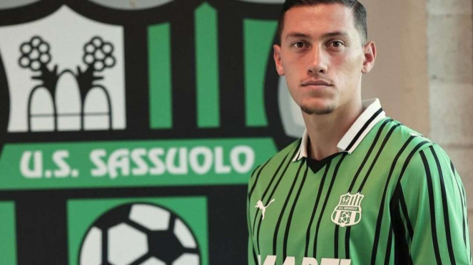 Pemain Sassuolo Jay Idzes, Locker room Stadion Haji Agus Salim, Shayne Pattynama resmi gabung Buriram United, Pemain Dewa United, Pemain Sassuolo Jay Idzes, Mees Hilgers