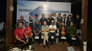 Retreat dan konsolidasi nasional aktivis 98