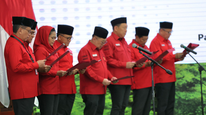 Ketum PDIP, Megawati Soekarnoputri lantik Hasto Kristiyanto jadi Sekjen