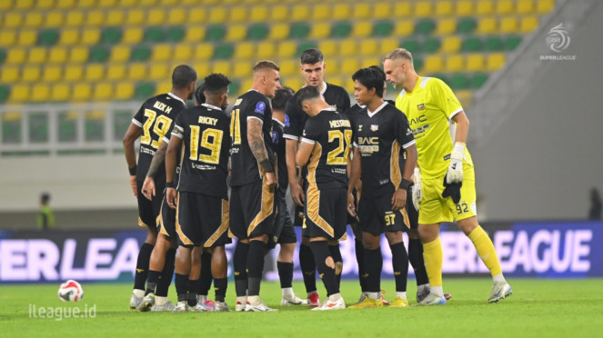 Pemain Dewa United, Locker room Stadion Haji Agus Salim, Shayne Pattynama resmi gabung Buriram United, Pemain Dewa United, Pemain Sassuolo Jay Idzes, Mees Hilgers