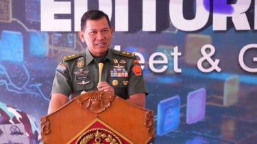 Kapuspen TNI Mayjen TNI Kristomei Siantur