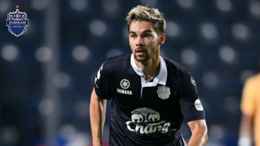 Pemain Timnas Thailand Puji Sandy Walsh Usai Debut di Buriram United