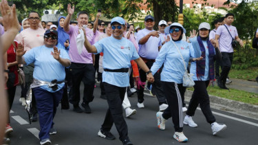 Jalan sehat HUT ke-80 Kemendagri di TMII