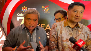 Menteri PKP dan WKU Bidang Hub. Luar Negeri Kadin Indonesia
