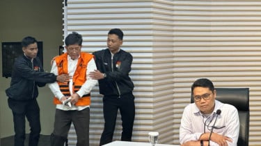 Rudy Ong Chandra (kedua kiri)