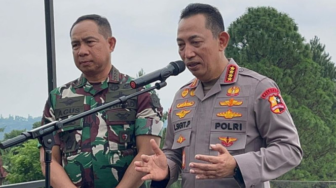 Panglima TNI Jenderal Agus Subiyanto dan Kapolri Jenderal Listyo Sigit Prabowo