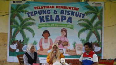 Pertamina hadirkan Pelatihan Pembuatan Tepung & Biskuit Kelapa