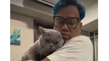 Uya Kuya dan kucing peliharaannya