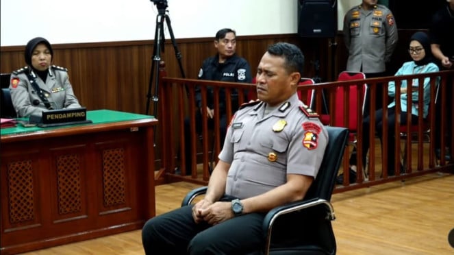 Komandan Batalyon (Danyon) Resimen 4 Korbrimob, Kompol Cosmas Kaju Gae