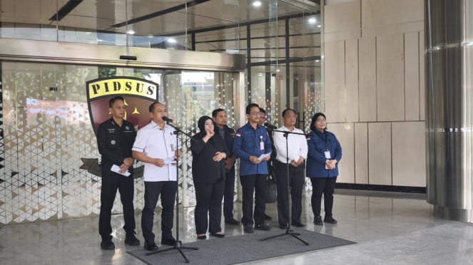 Kapuspenkum Kejagung (kiri) dan Dirdik Jampidsus (kanan)
