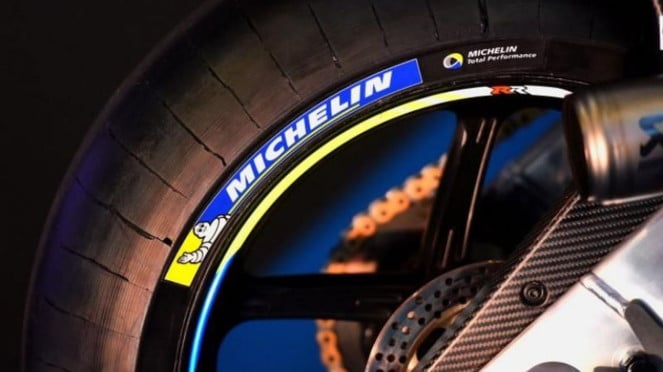 Ban motor Michelin
