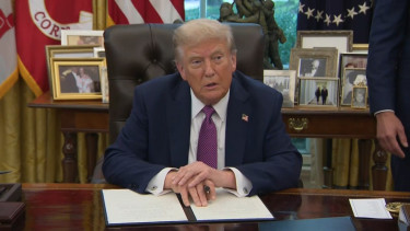 Presiden AS Donald Trump resmi mengubah pentagon jadi Departemen Perang
