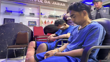 Kedua pelaku kasus pembunuhan satu keluarga di Indramayu