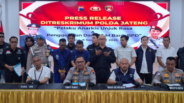 Polda Jateng konferensi pers kasus sopir bank bawa kabur Rp10 miliar