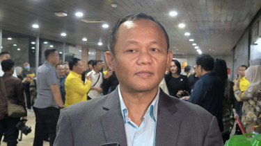 Ketua Fraksi Partai Golkar DPR RI Sarmuji di Kompleks Parlemen, Senayan, Jakarta
