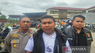 Kapolres Konsel AKBP Febry Sam (tengah)