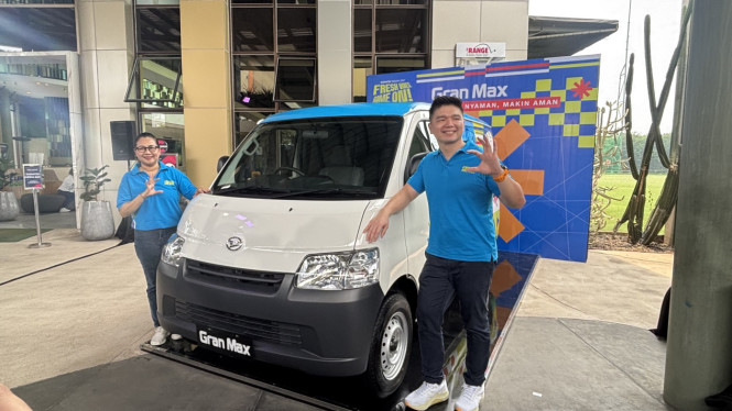 Daihatsu Gran Max Blind Van
