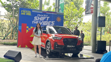 Daihatsu Rocky Terbaru, Daihatsu Rocky Terbaru, Perubahan Desain dan Fitur Utama Daihatsu Rocky, Gran Max Blind Van: Versi AT dan Peningkatan Keamanan, Daihatsu Gran Max Blind Van