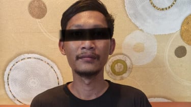 Bima Permana Putra (tengah) pria yang disebut KontraS hilang