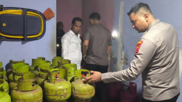 Polisi Gerebek Rumah Pengoplosan Gas LPG di Gowa