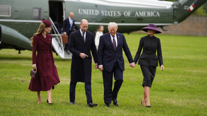 Presiden AS Donald Trump bersama Melania Trump tiba Istana Windsor Inggris