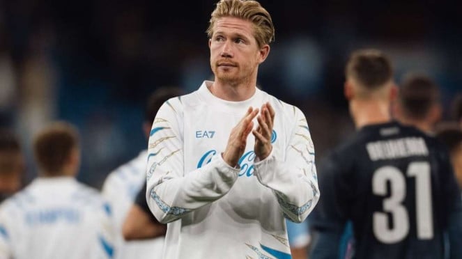 Pemain Napoli, Kevin De Bruyne, Ganda putra Indonesia, Fajar Alfian/Muhammad Shohibul Fikri, Pemain Napoli, Kevin De Bruyne, Menpora Erick Thohir dan Dito Ariotedjo, Pelatih Fenerbahce, Jose Mourinho, Wasit VAR asal Thailand, Sivakorn Pu-Udom