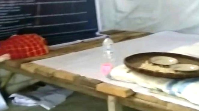 Bangunan bekas kandang Ayam dijadikan tempat tinggal mahasiswa KKN Unika Paulus Ruteng
