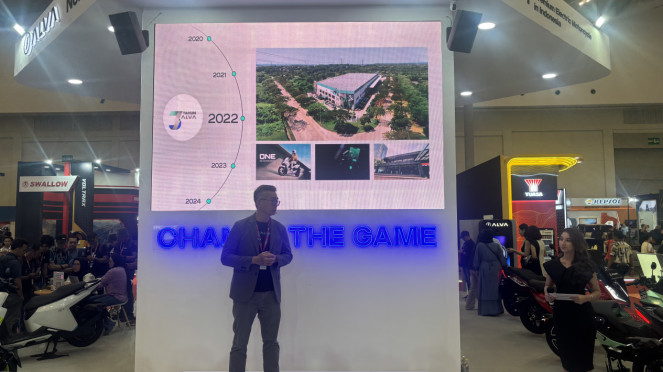 Pemaparan Chief Executive Officer ALVA, Purbaja Pantja di IMOS 2025