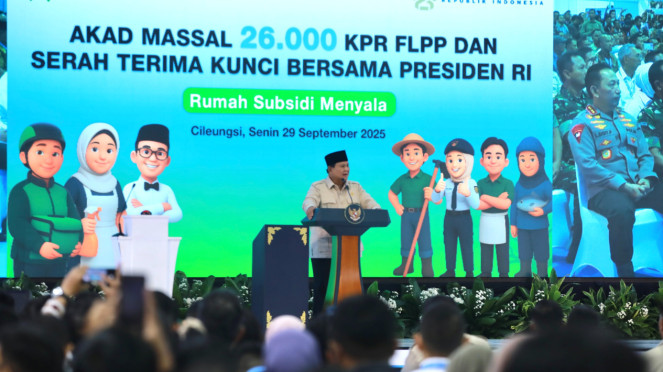 Presiden Prabowo hadir di acara KPR FLPP dan serah terima kunci di Cileungsi
