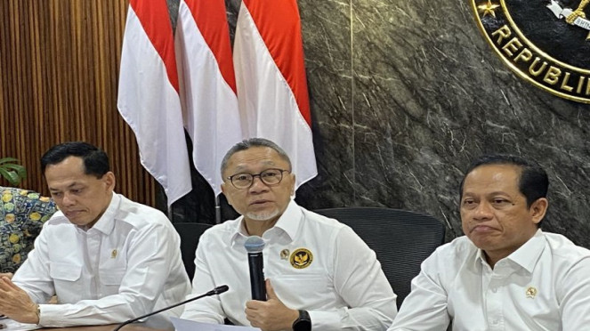 Menteri Koordinator Pangan Zulkifli Hasan (Zulhas) bicara soal udang radioaktif