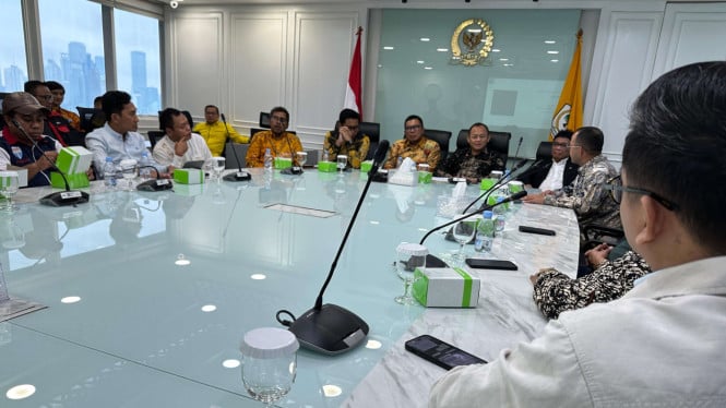 Pertemuan Fraksi Golkar dengan Perwakilan Komunitas Ojol.