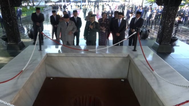 Presiden Prabowo Subianto meninjau Sumur Lubang Buaya 