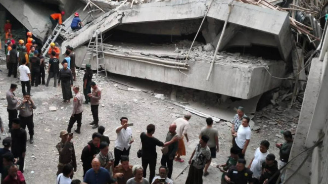 Bangunan di Ponpes Al Khoziny Sidoarjo ambruk pada Senin, (29/9)