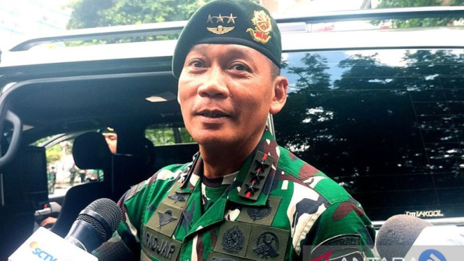 Pangkostrad Letnan Jenderal TNI Mohammad Fadjar