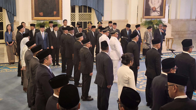 Prabowo melantik sejumlah tokoh di Istana Negara