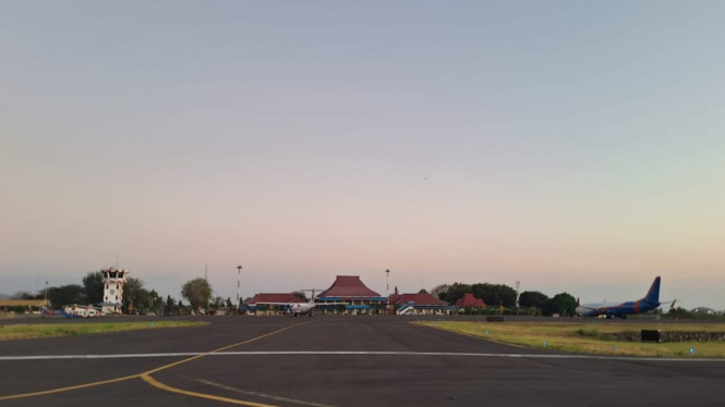 Bandara Fransiskus Xaverius Seda