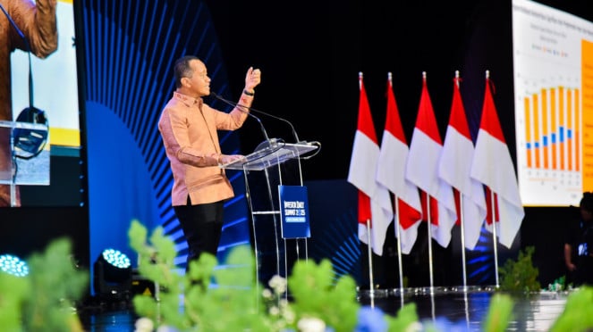 Menteri ESDM Bahlil Lahadalia di Investor Daily Summit 2025